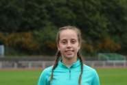 Natalie Scrivener freut sich über Platz 4 (800m)